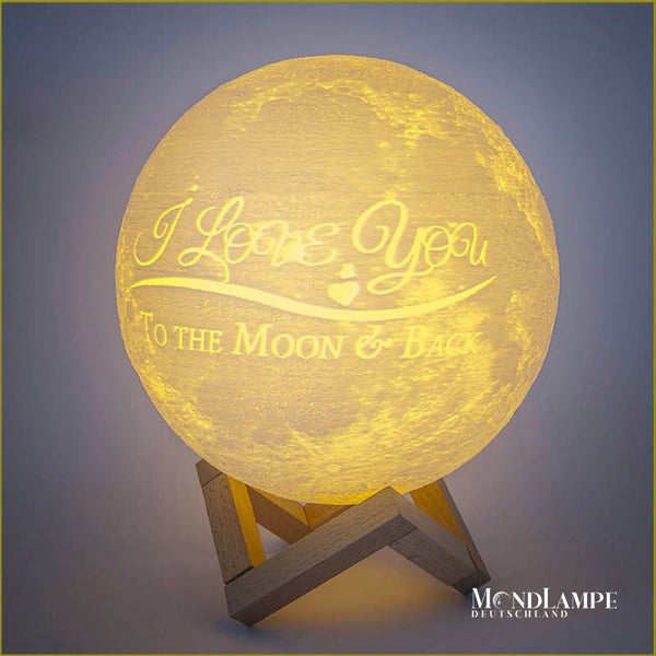 15cm Mondlampe mit Text eingraviert und gelbes Licht